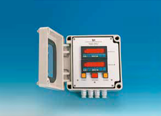 Digital Display and Signal Conditioning Unit 